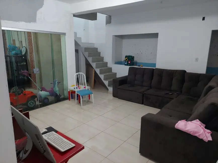 Casa com 3 quartos à venda em Jardim do Vale I, Guaratingueta - SP - imagem 6 Foto 6 de Casa com 3 quartos à venda em Jardim do Vale I, Guaratingueta - SP