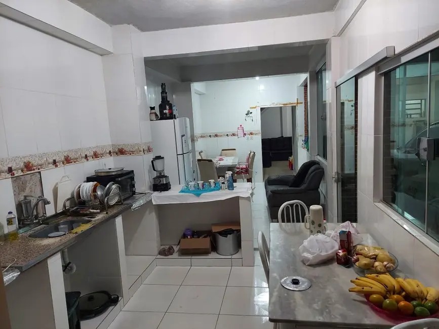 Casa com 3 quartos à venda em Jardim do Vale I, Guaratingueta - SP - imagem 3 Foto 3 de Casa com 3 quartos à venda em Jardim do Vale I, Guaratingueta - SP