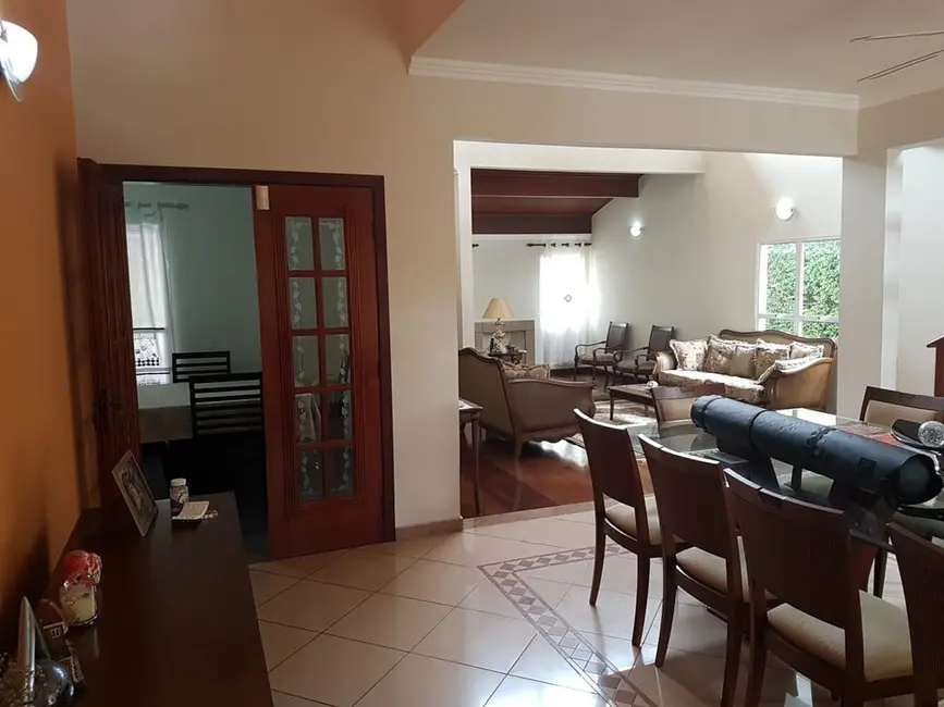 Foto 3 de Casa de Condomínio com 3 quartos à venda, 380m2 em Socorro, Pindamonhangaba - SP