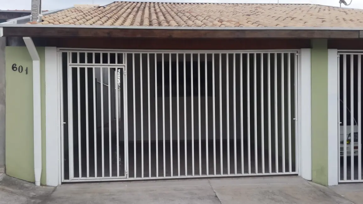 Foto 1 de Casa com 2 quartos à venda, 166m2 em Residencial Estoril, Taubate - SP