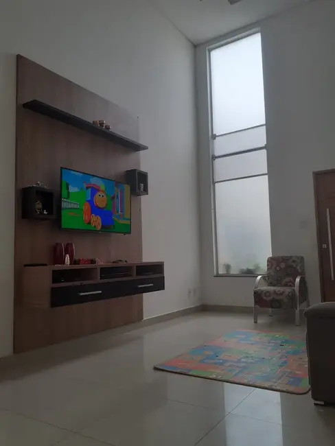 Foto 4 de Casa de Condomínio com 3 quartos à venda, 180m2 em Tremembe - SP