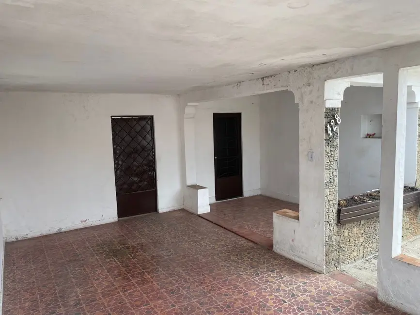 Foto 6 de Casa com 2 quartos à venda, 120m2 em Pindamonhangaba - SP