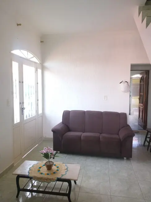 Foto 8 de Sobrado com 3 quartos à venda, 184m2 em Residencial e Comercial Cidade Jardim, Pindamonhangaba - SP