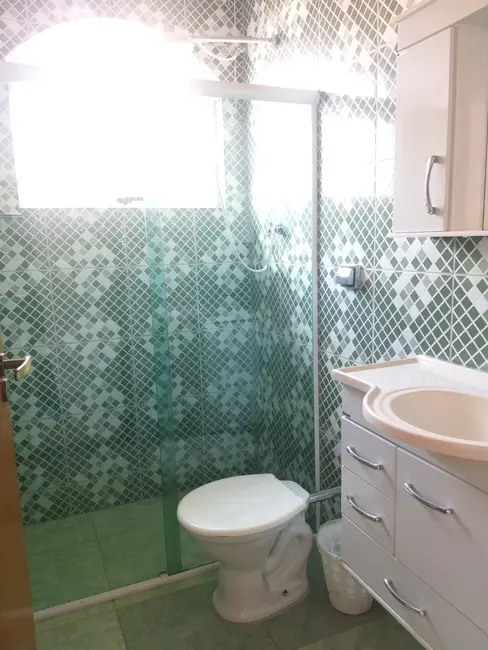 Foto 1 de Sobrado com 3 quartos à venda, 184m2 em Residencial e Comercial Cidade Jardim, Pindamonhangaba - SP