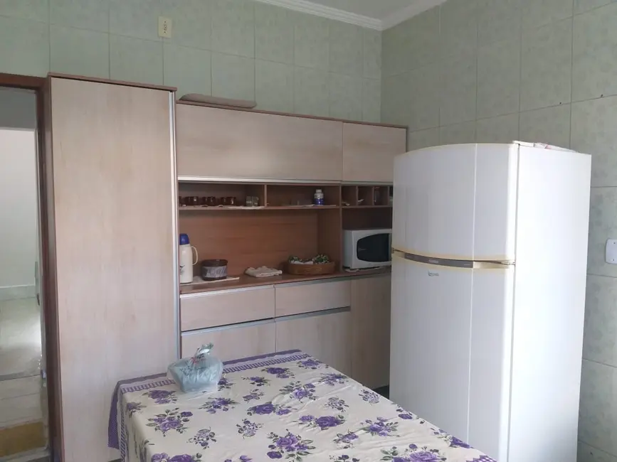 Foto 2 de Sobrado com 3 quartos à venda, 184m2 em Residencial e Comercial Cidade Jardim, Pindamonhangaba - SP