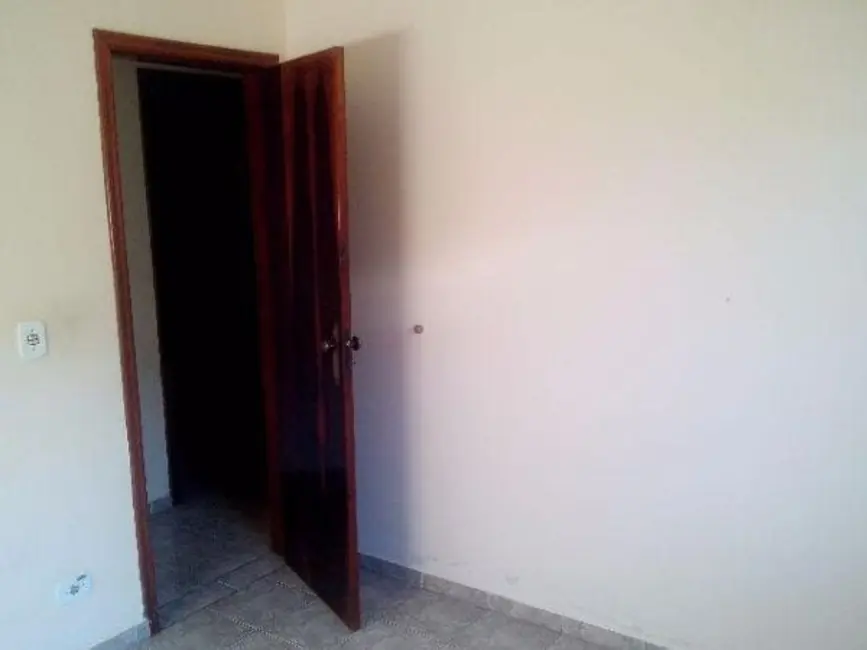 Casa com 3 quartos à venda, 100m2 em Conjunto Habitacional Terra dos Ipês II (Fase II), Pindamonhangaba - SP - imagem 9 Foto 9 de Casa com 3 quartos à venda, 100m2 em Conjunto Habitacional Terra dos Ipês II (Fase II), Pindamonhangaba - SP