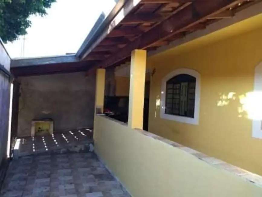 Foto 1 de Casa com 4 quartos à venda, 133m2 em Pindamonhangaba - SP