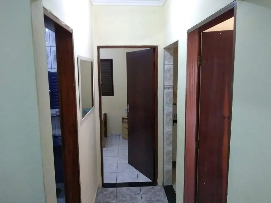 Foto 6 de Casa com 4 quartos à venda, 133m2 em Pindamonhangaba - SP