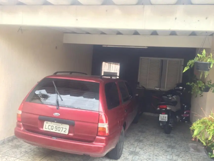 Foto 8 de Casa com 4 quartos à venda, 190m2 em Parque Santo Antônio, Taubate - SP