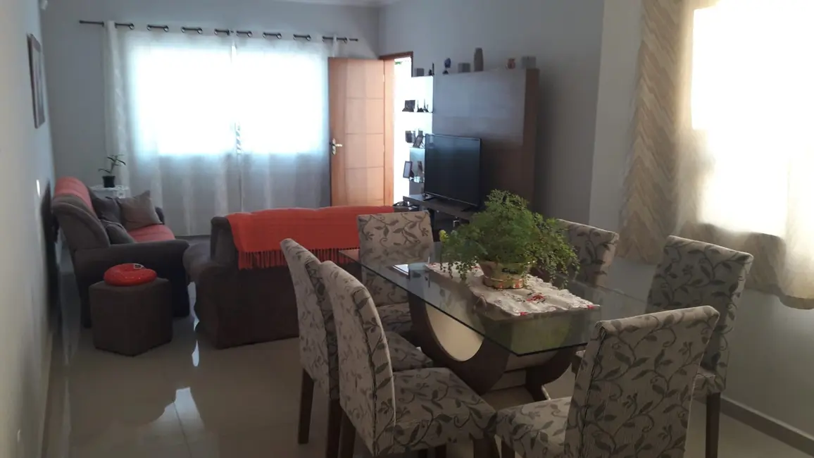Foto 6 de Sobrado com 3 quartos à venda, 125m2 em Vila Rica, Pindamonhangaba - SP