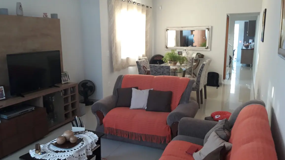 Foto 3 de Sobrado com 3 quartos à venda, 125m2 em Vila Rica, Pindamonhangaba - SP