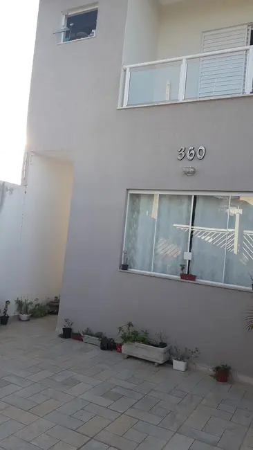 Foto 4 de Sobrado com 3 quartos à venda, 125m2 em Vila Rica, Pindamonhangaba - SP