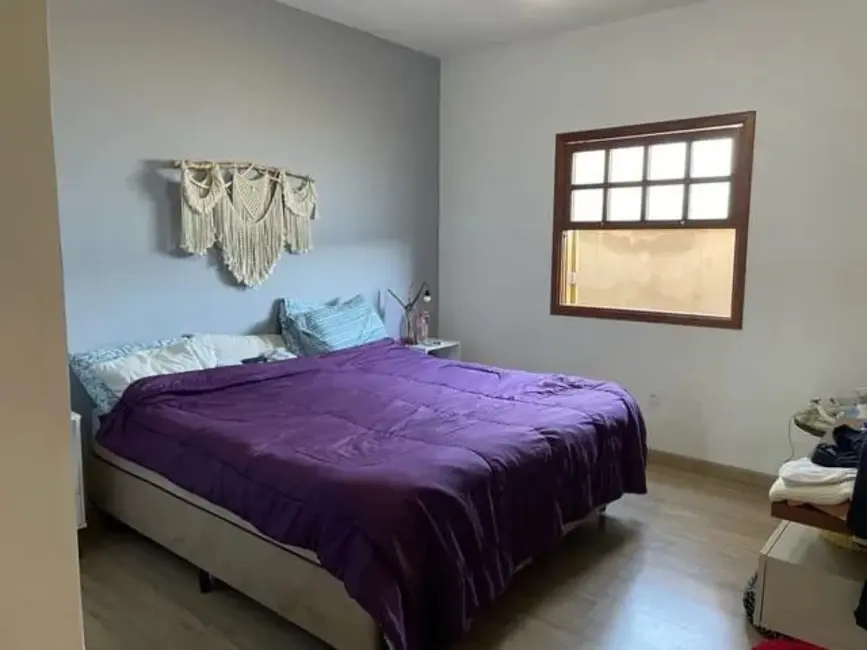 Foto 6 de Sobrado com 3 quartos à venda, 500m2 em Barreiro, Taubate - SP