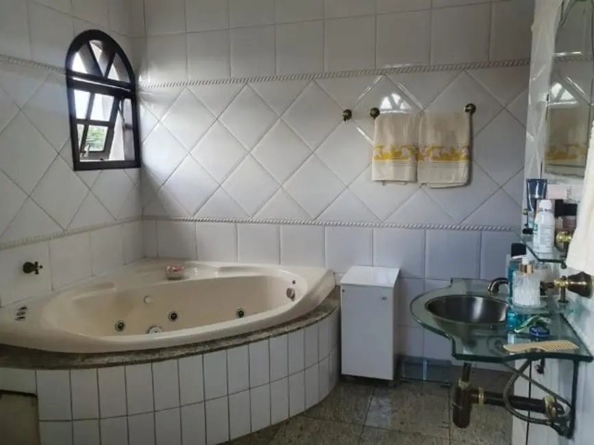 Foto 4 de Sobrado com 3 quartos à venda, 236m2 em Loteamento Residencial Andrade, Pindamonhangaba - SP