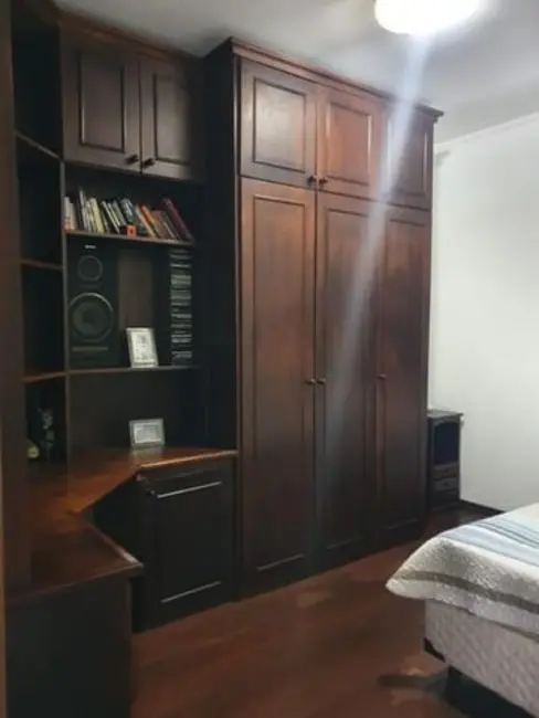 Foto 8 de Sobrado com 3 quartos à venda, 236m2 em Loteamento Residencial Andrade, Pindamonhangaba - SP