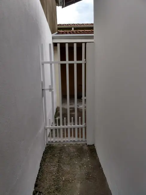 Foto 3 de Casa com 1 quarto à venda, 90m2 em Jardim Santa Luzia, Pindamonhangaba - SP