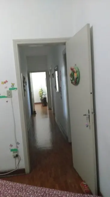 Foto 2 de Casa com 3 quartos à venda, 120m2 em Parque São Domingos, Pindamonhangaba - SP