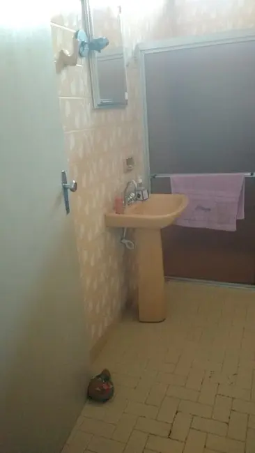 Foto 9 de Casa com 3 quartos à venda, 120m2 em Parque São Domingos, Pindamonhangaba - SP