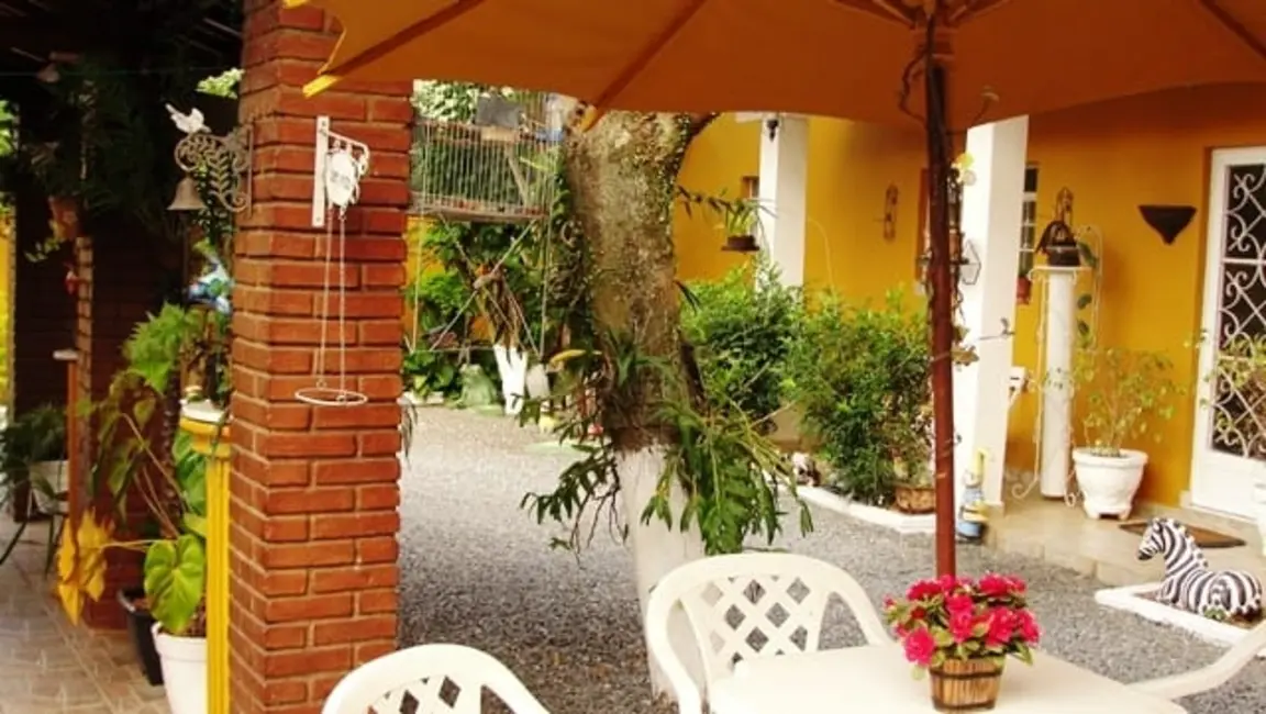 Foto 5 de Sobrado com 4 quartos à venda, 233m2 em Pindamonhangaba - SP