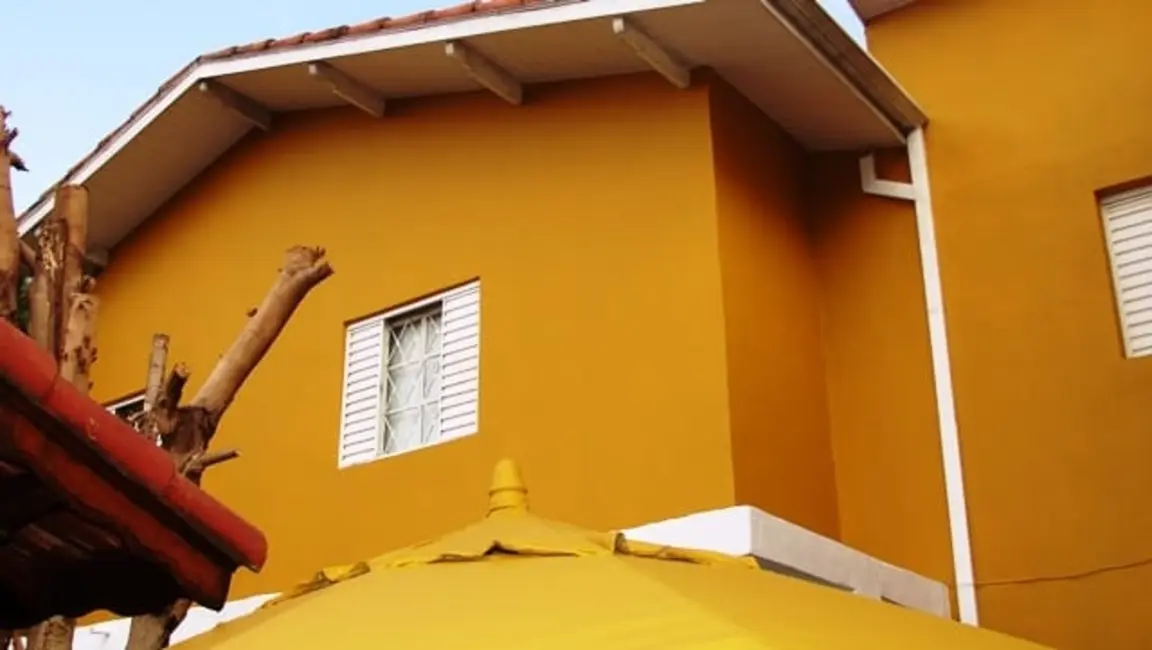 Foto 3 de Sobrado com 4 quartos à venda, 233m2 em Pindamonhangaba - SP