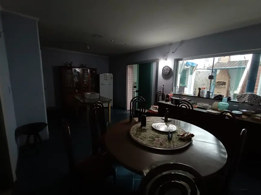 Foto 2 de Casa à venda e para alugar, 321m2 em Centro, Pindamonhangaba - SP