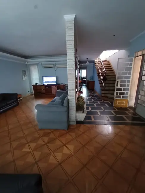 Foto 1 de Casa à venda e para alugar, 321m2 em Centro, Pindamonhangaba - SP