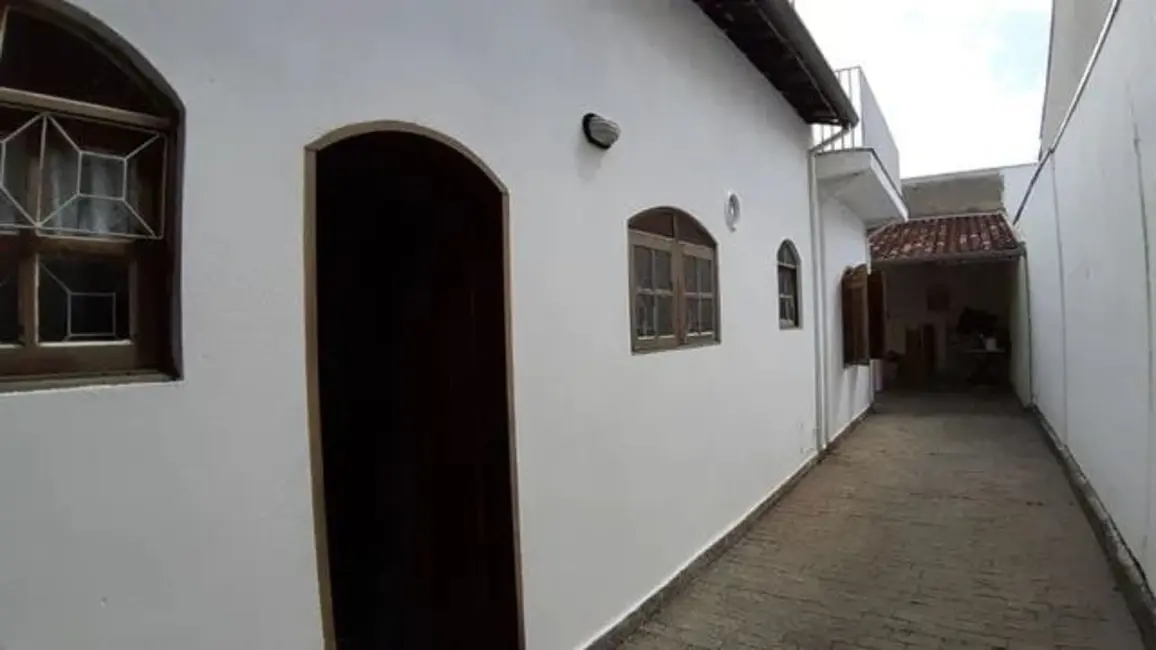 Foto 2 de Casa com 4 quartos à venda, 185m2 em Jardim Independência, Taubate - SP