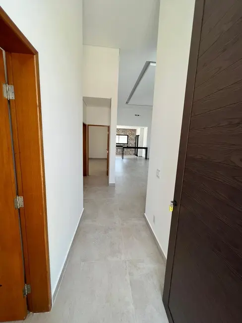 Casa de Condomínio com 3 quartos à venda, 150m2 em Bairro do Grama, Cacapava - SP - imagem 9 Foto 9 de Casa de Condomínio com 3 quartos à venda, 150m2 em Bairro do Grama, Cacapava - SP