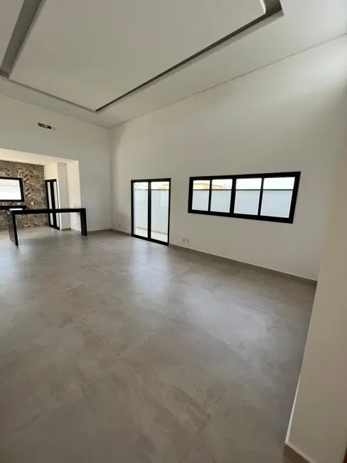 Foto 5 de Casa de Condomínio com 3 quartos à venda, 150m2 em Bairro do Grama, Cacapava - SP