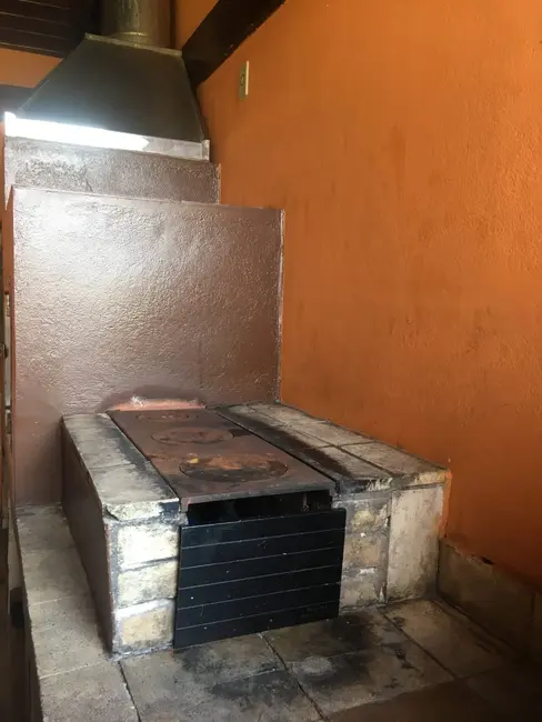 Foto 2 de Sobrado com 5 quartos à venda, 361m2 em Centro, Pindamonhangaba - SP