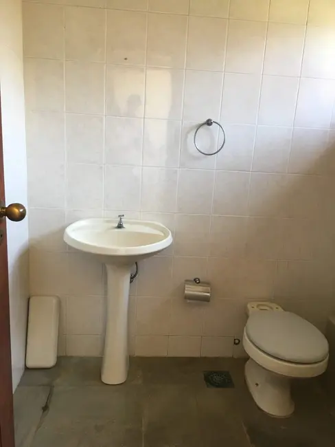 Foto 4 de Sobrado com 5 quartos à venda, 361m2 em Centro, Pindamonhangaba - SP