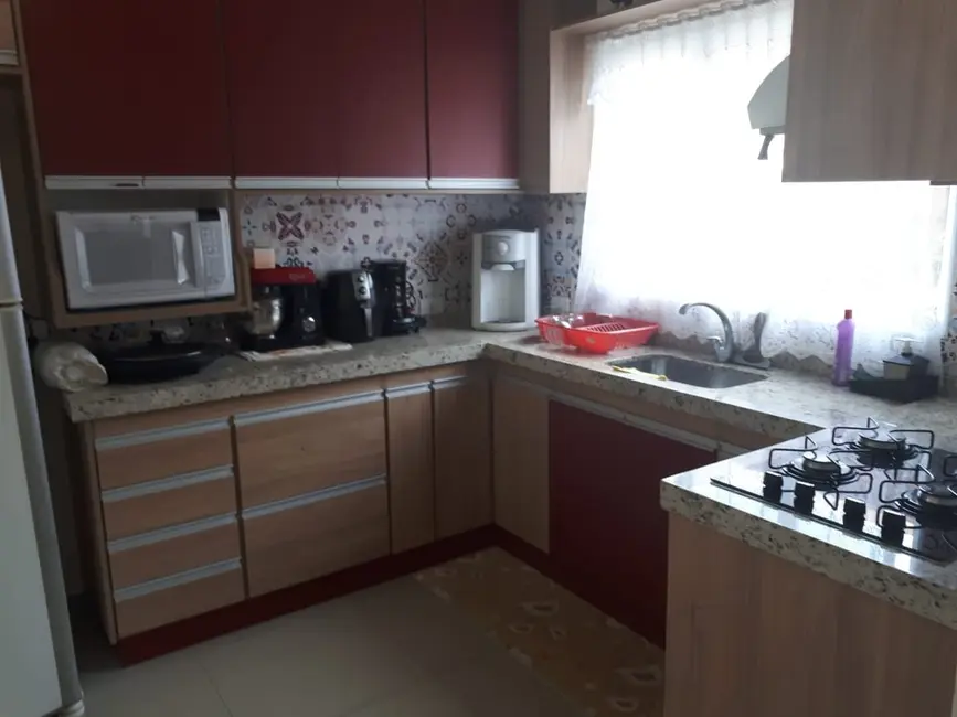 Foto 1 de Casa com 3 quartos à venda, 150m2 em Residencial e Comercial Cidade Morumbi, Pindamonhangaba - SP