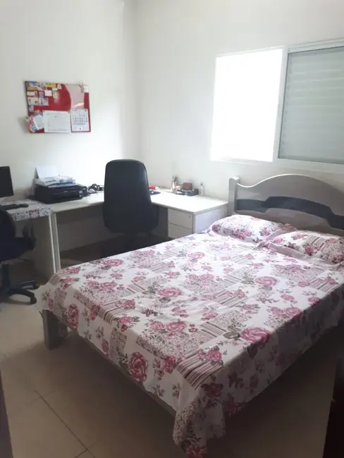 Foto 3 de Casa com 3 quartos à venda, 150m2 em Residencial e Comercial Cidade Morumbi, Pindamonhangaba - SP
