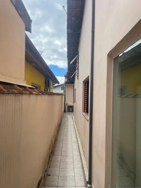 Foto 9 de Casa com 4 quartos à venda, 120m2 em Bela Vista, Pindamonhangaba - SP