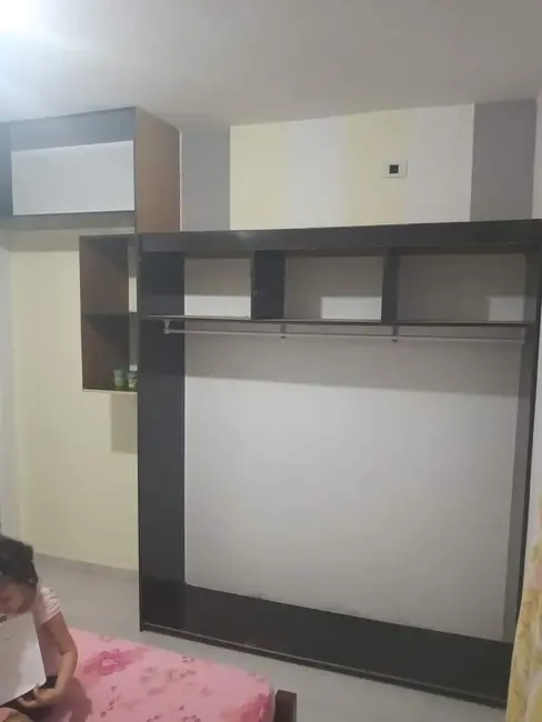 Foto 4 de Casa com 2 quartos à venda, 80m2 em Jardim Eloyna, Pindamonhangaba - SP