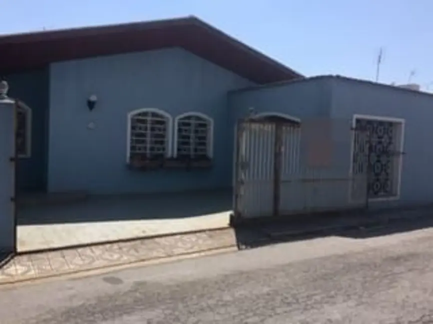 Foto 2 de Casa com 3 quartos à venda, 200m2 em Jardim Maria Augusta, Taubate - SP