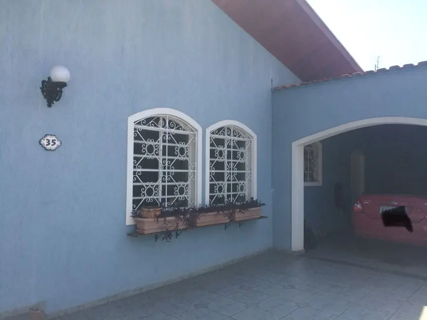 Foto 3 de Casa com 3 quartos à venda, 200m2 em Jardim Maria Augusta, Taubate - SP