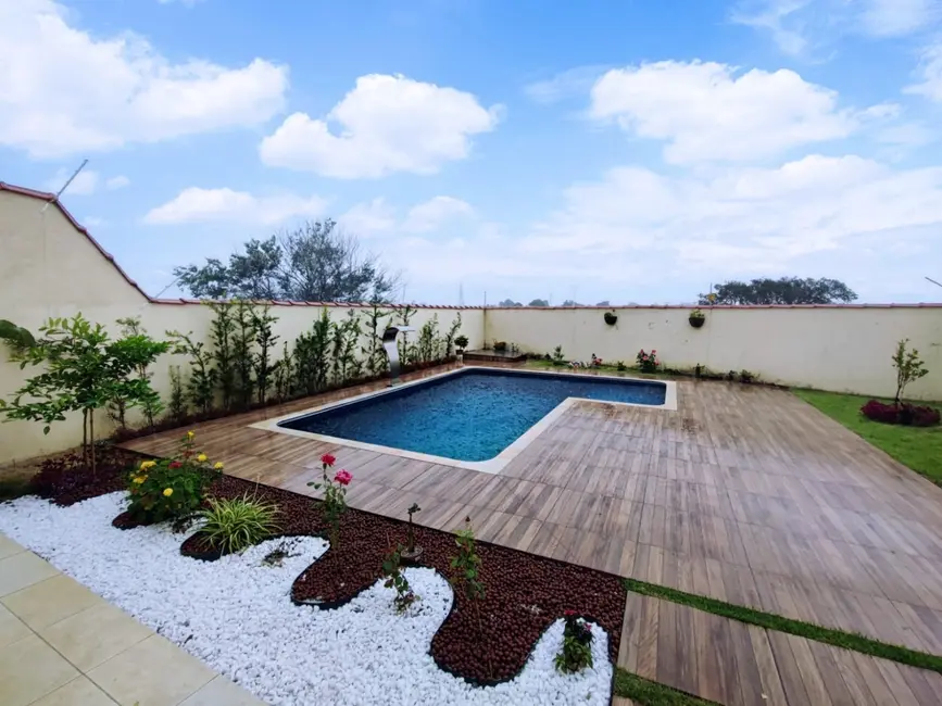 Foto 1 de Casa com 3 quartos à venda, 70m2 em Residencial e Comercial Cidade Jardim, Pindamonhangaba - SP