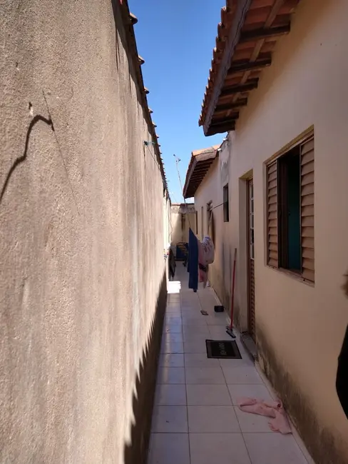 Foto 2 de Sobrado com 3 quartos à venda, 125m2 em Potim - SP