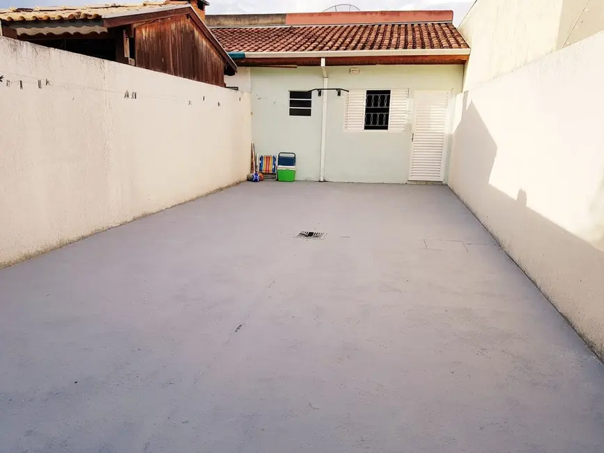 Foto 4 de Casa com 2 quartos à venda, 250m2 em Parque Senhor do Bonfim, Taubate - SP