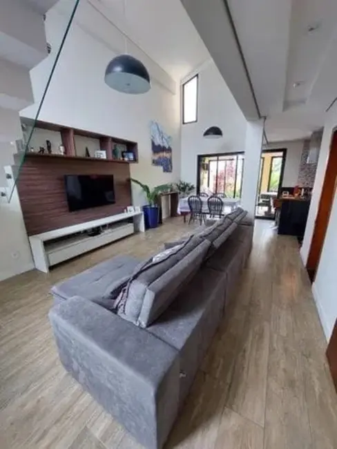 Foto 7 de Casa de Condomínio com 3 quartos à venda em Parque São Cristóvão, Taubate - SP