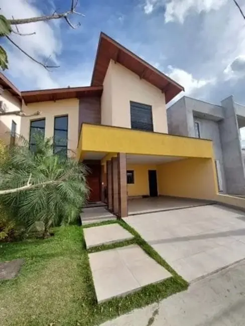 Foto 1 de Casa de Condomínio com 3 quartos à venda em Parque São Cristóvão, Taubate - SP