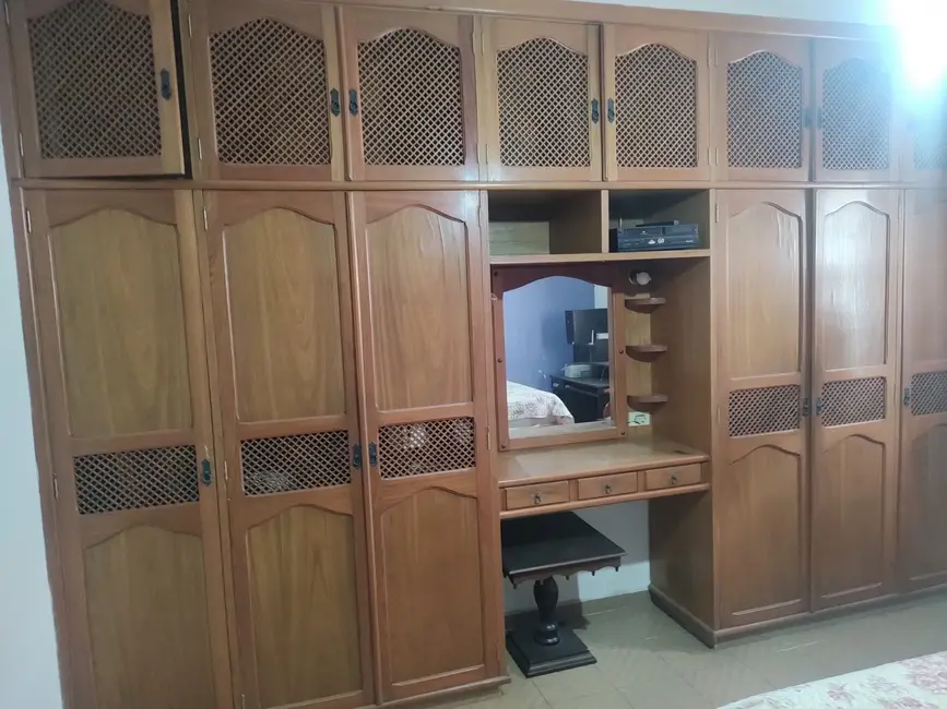 Foto 9 de Casa de Condomínio com 4 quartos à venda, 260m2 em Taubate - SP