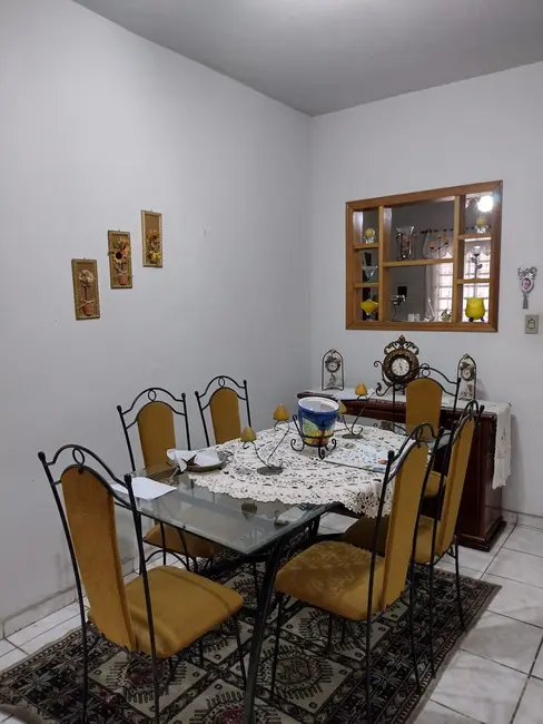 Foto 1 de Casa com 2 quartos à venda, 125m2 em Loteamento Residencial Andrade, Pindamonhangaba - SP