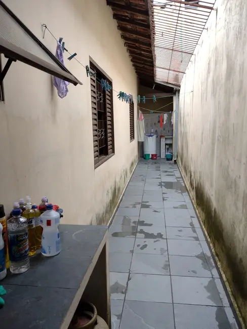 Foto 3 de Casa com 2 quartos à venda, 125m2 em Loteamento Residencial Andrade, Pindamonhangaba - SP