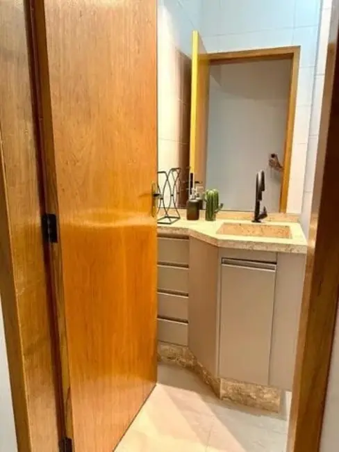 Foto 7 de Casa com 2 quartos à venda, 76m2 em Pindamonhangaba - SP