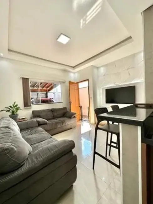 Foto 1 de Casa com 2 quartos à venda, 76m2 em Pindamonhangaba - SP