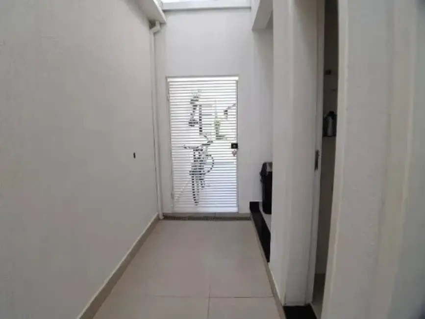 Foto 3 de Casa de Condomínio com 3 quartos à venda, 217m2 em Tremembe - SP