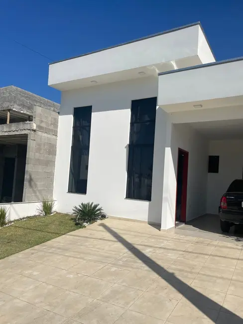 Foto 2 de Casa de Condomínio com 3 quartos à venda, 130m2 em Residencial Vila Romana, Pindamonhangaba - SP