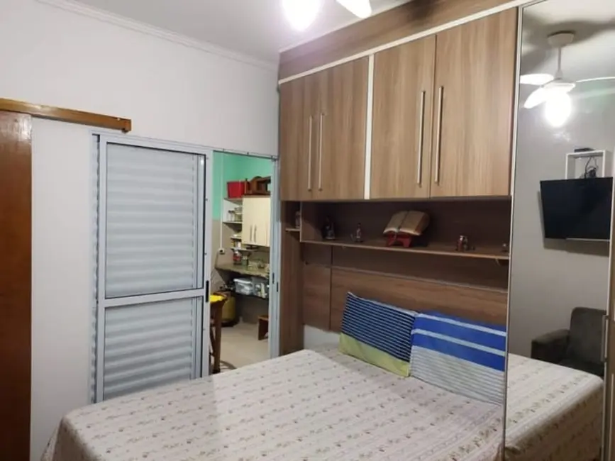 Foto 8 de Casa com 2 quartos à venda, 125m2 em Jardim Independência, Taubate - SP